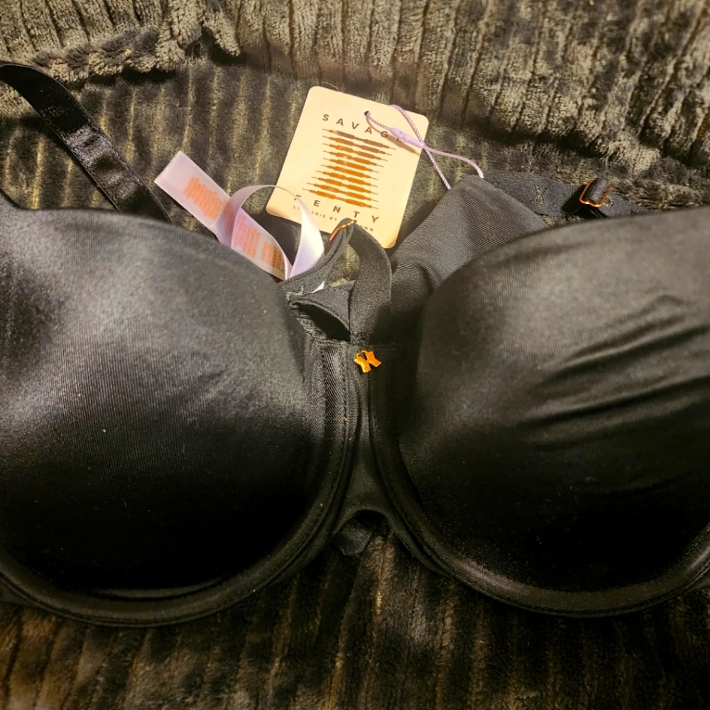 Ladies fenty savage bra
